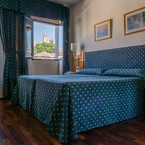 *** Hotel Inglaterra Spagna